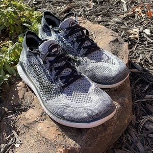 Women’s Nike Flyknit Free Run Tennis Shoes